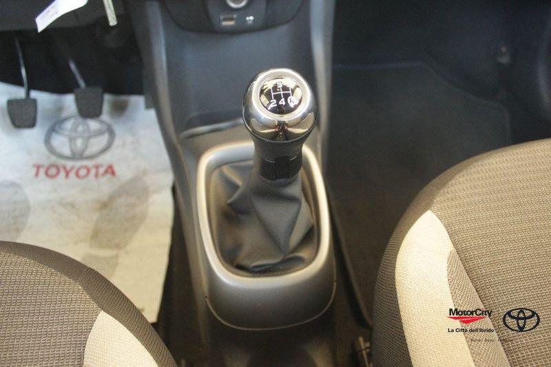 Toyota Aygo Connect 1.0 VVT-i 72 CV 5 porte x-play