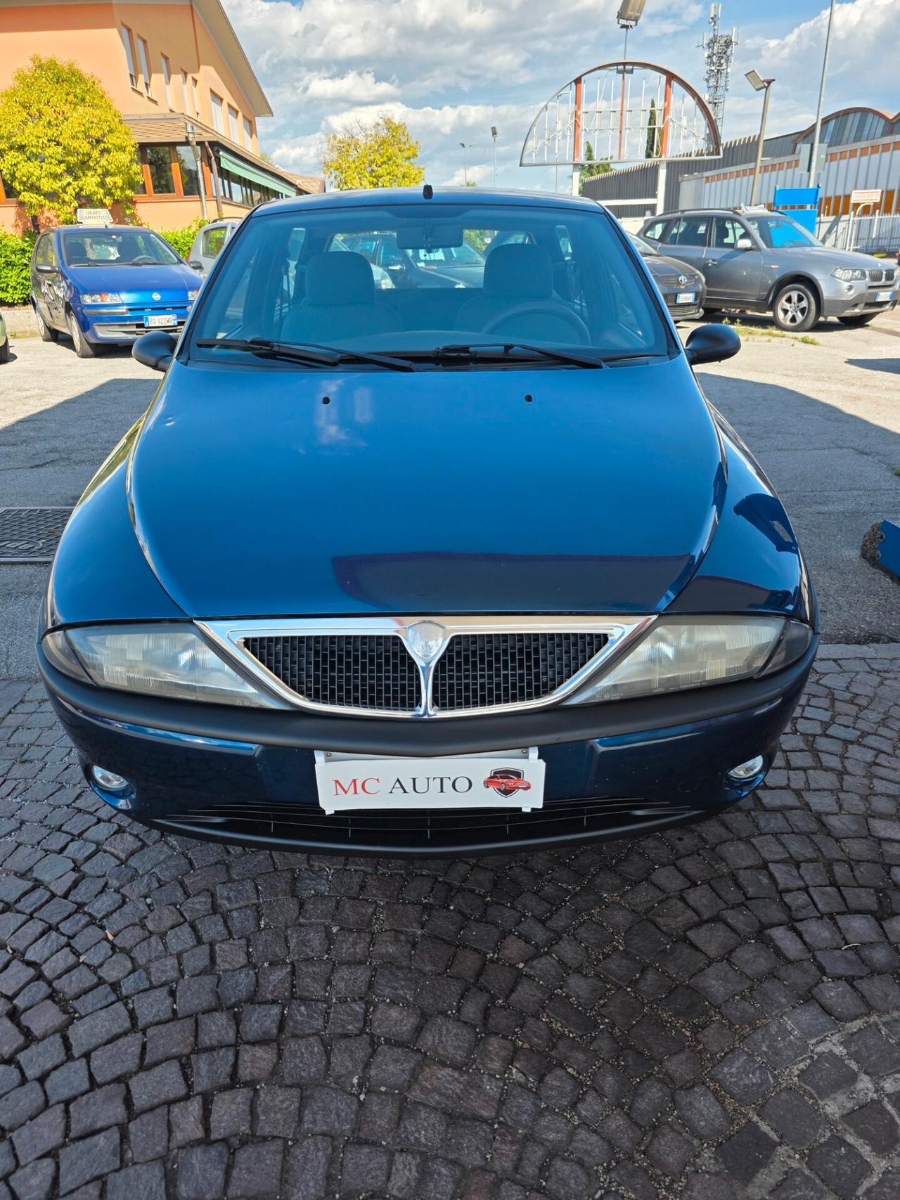 Lancia Y 1.2i cat com 112.000km com Clima Neopatentati ok