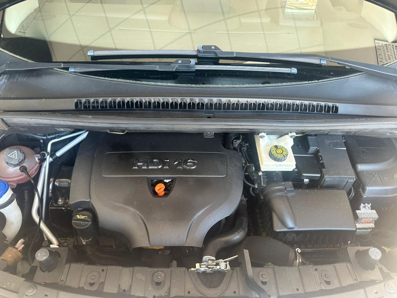 Peugeot 3008 2.0 HDi 150CV Outdoor