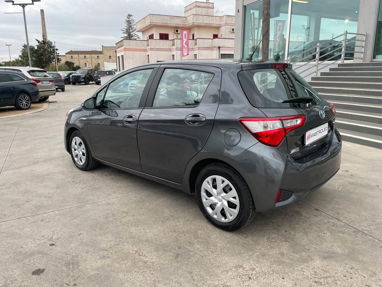 Toyota Yaris 1.5 Hybrid 5 porte Business