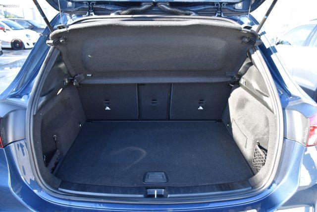 MERCEDES-BENZ GLA 200 d Automatic Business Extra