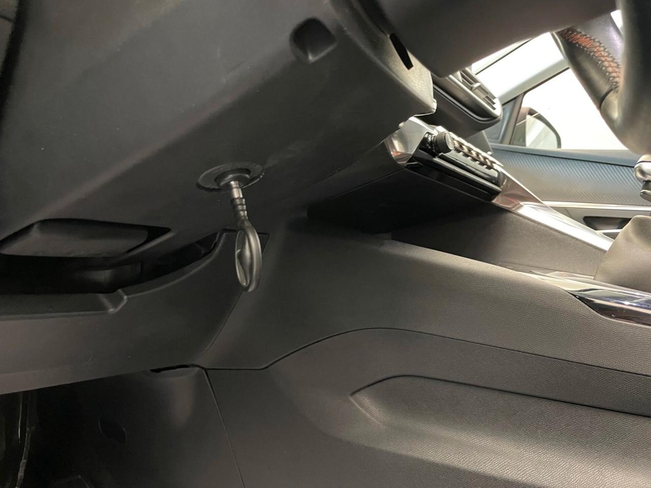 Peugeot 3008 BlueHDi 120 S&S Business