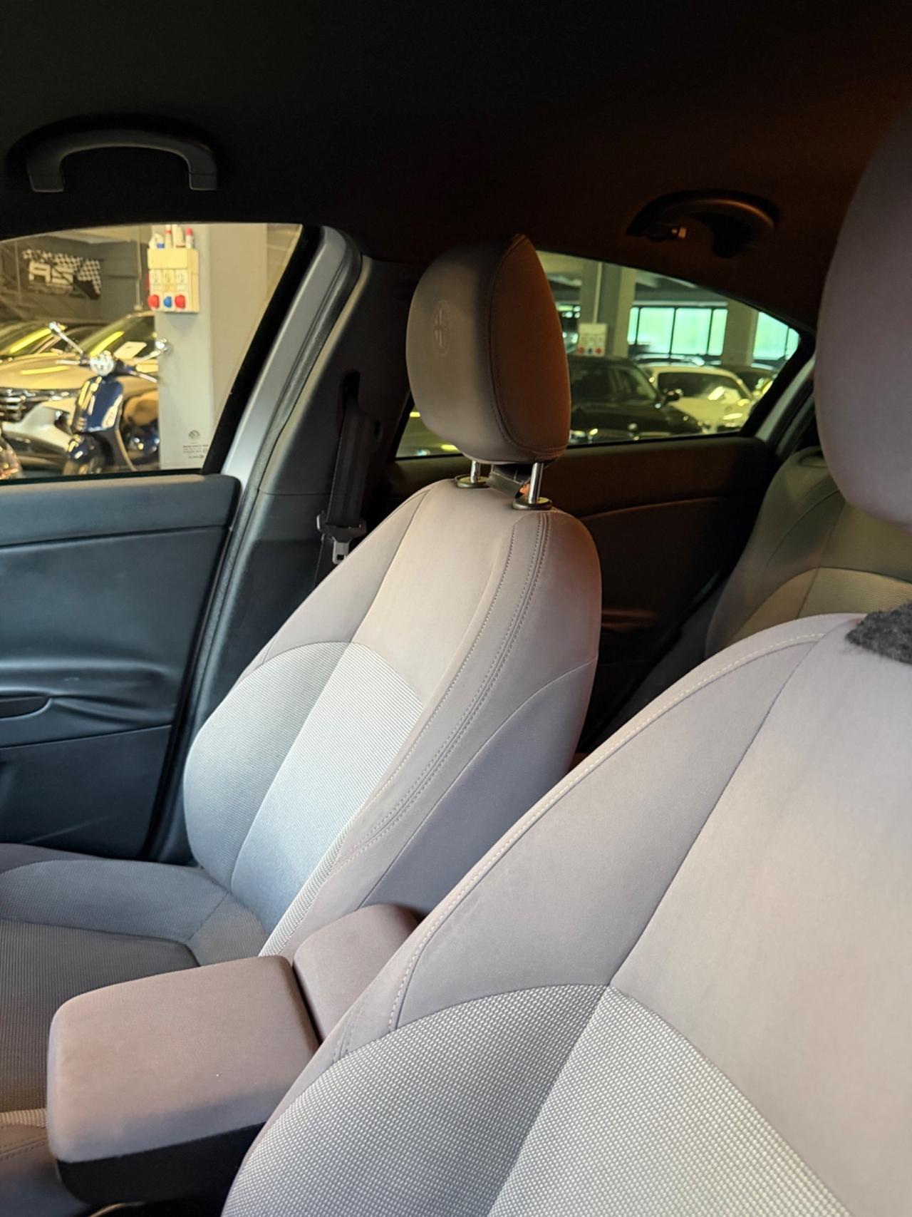 Alfa Romeo GIULIETTA 1.6 JTDm-2 105 CV EXCLUSIVE KMCERT