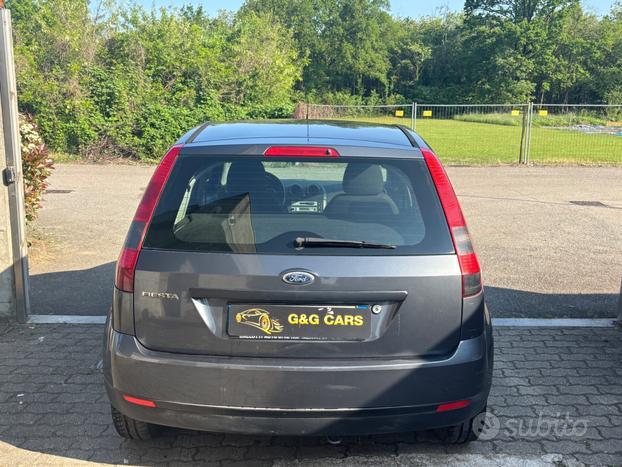 Ford Fiesta 1.2 16V 5p. Ghia
