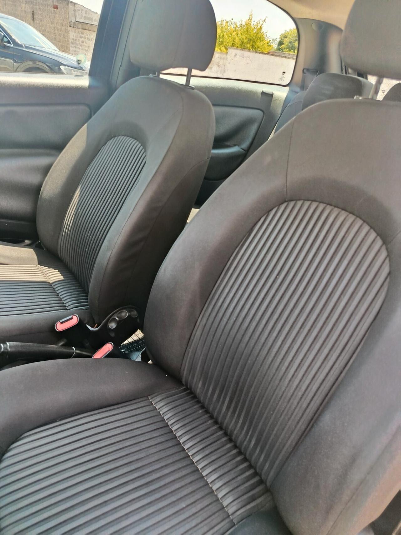 Lancia Ypsilon 1.4 Platino Ecochic GPL
