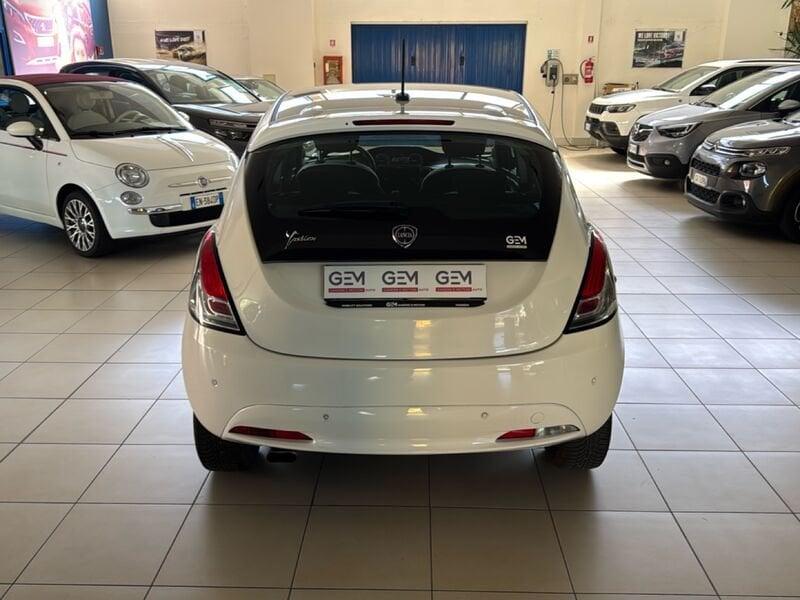 Lancia Ypsilon 1.2 69cv Silver