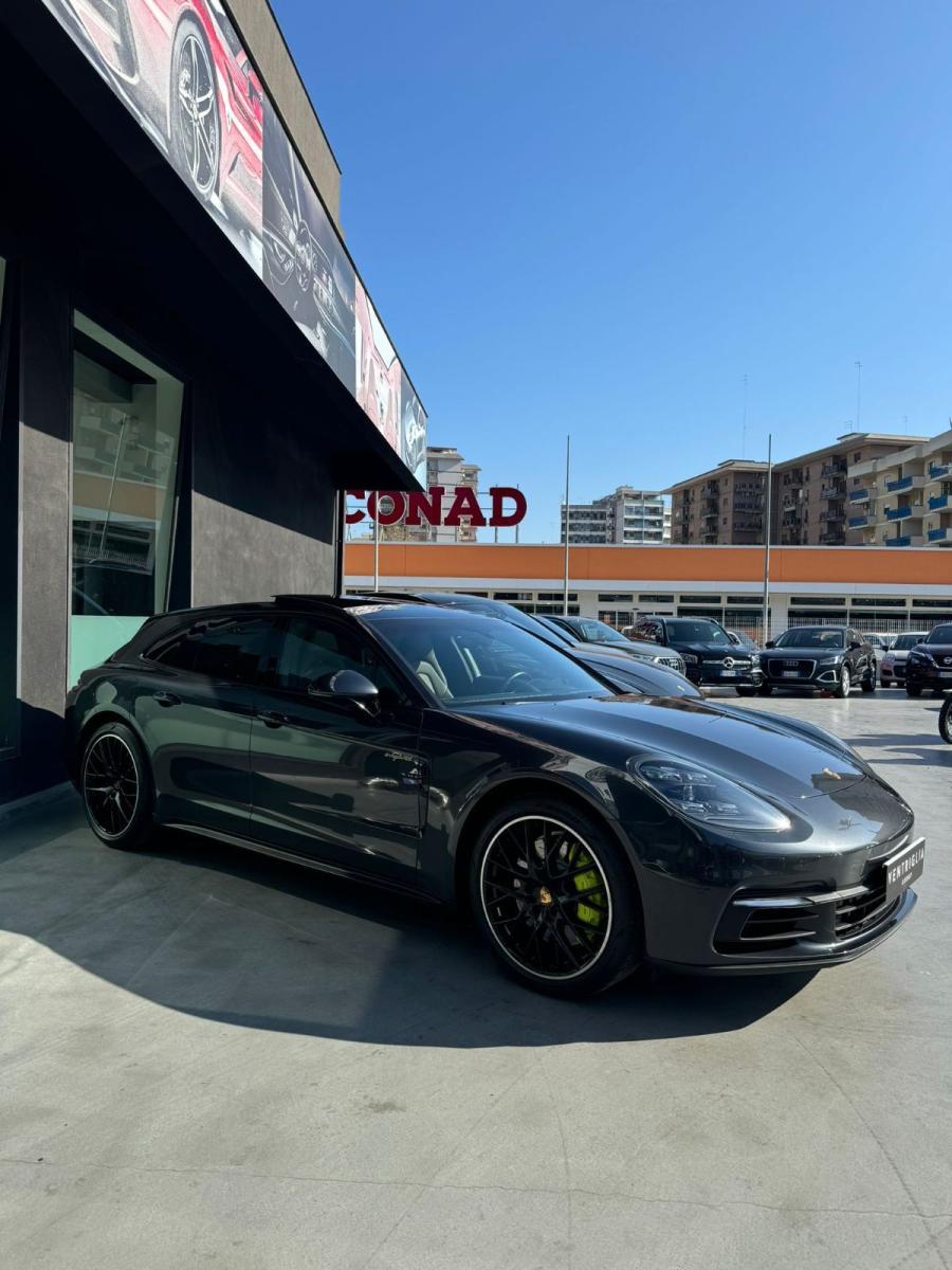 PORSCHE Panamera Sport Turismo4 e-hybrid