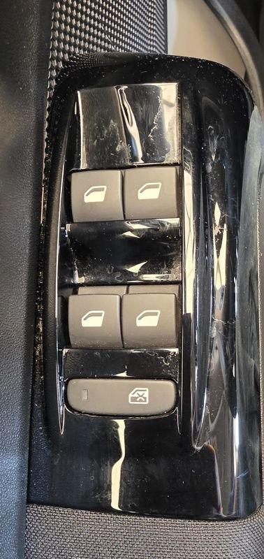 Citroën C3 C3 1.2 puretech Shine s&s 83cv neopatentati
