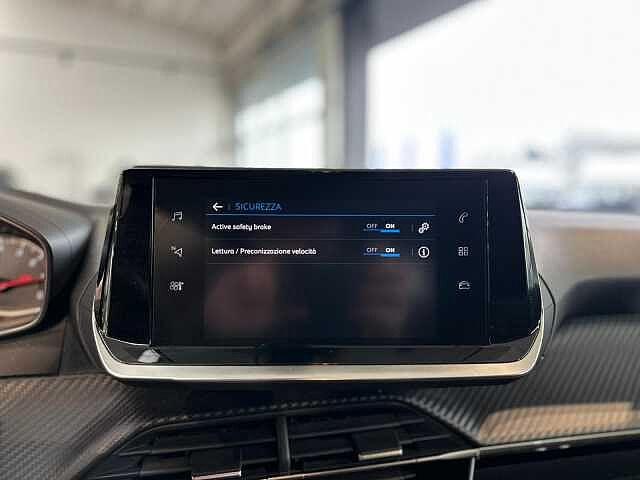 Peugeot 2008 PureTech 100 S&S Active Pack