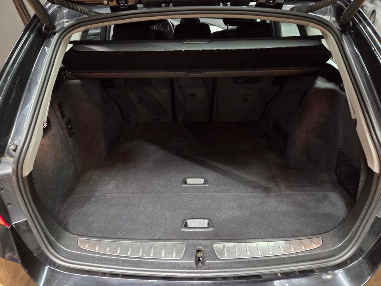 BMW 320 d Touring Business auto