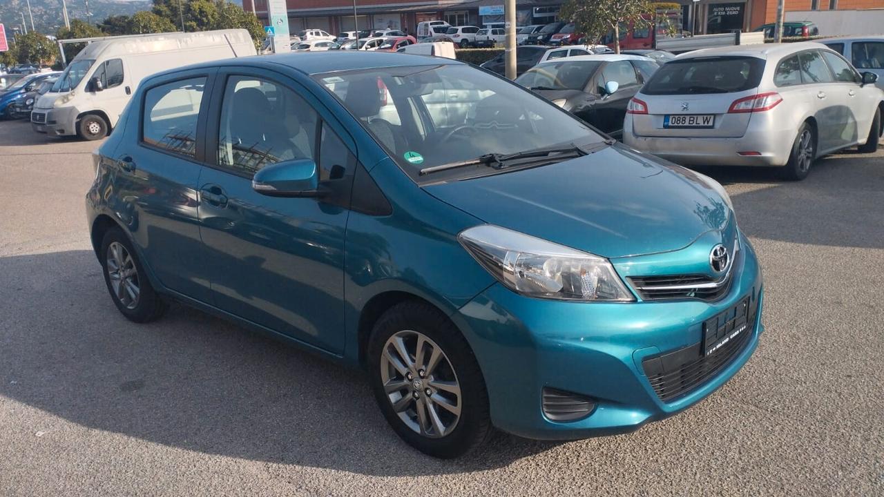 Toyota Yaris 1.0 5 porte