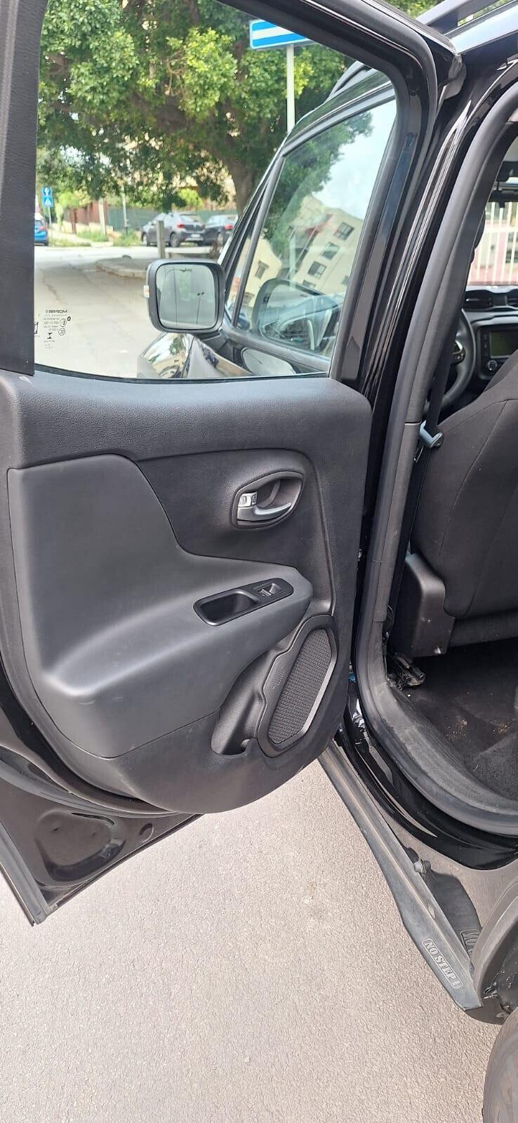 Jeep Renegade 1.6 Mjt 130 CV Longitude