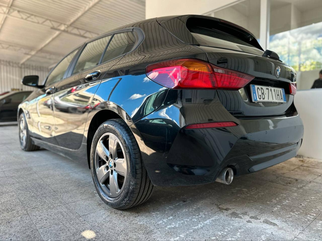 Bmw 116 116d 5p. Advantage auto