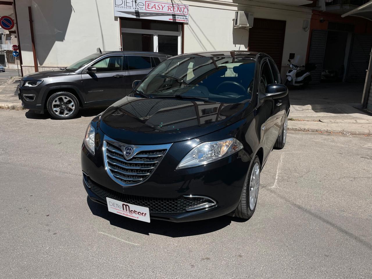 Lancia Ypsilon 1.3 MJT 16V 95CV 5P S&S SILVER