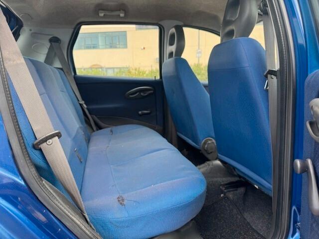 Fiat Punto 1.2i cat 5 porte ELX