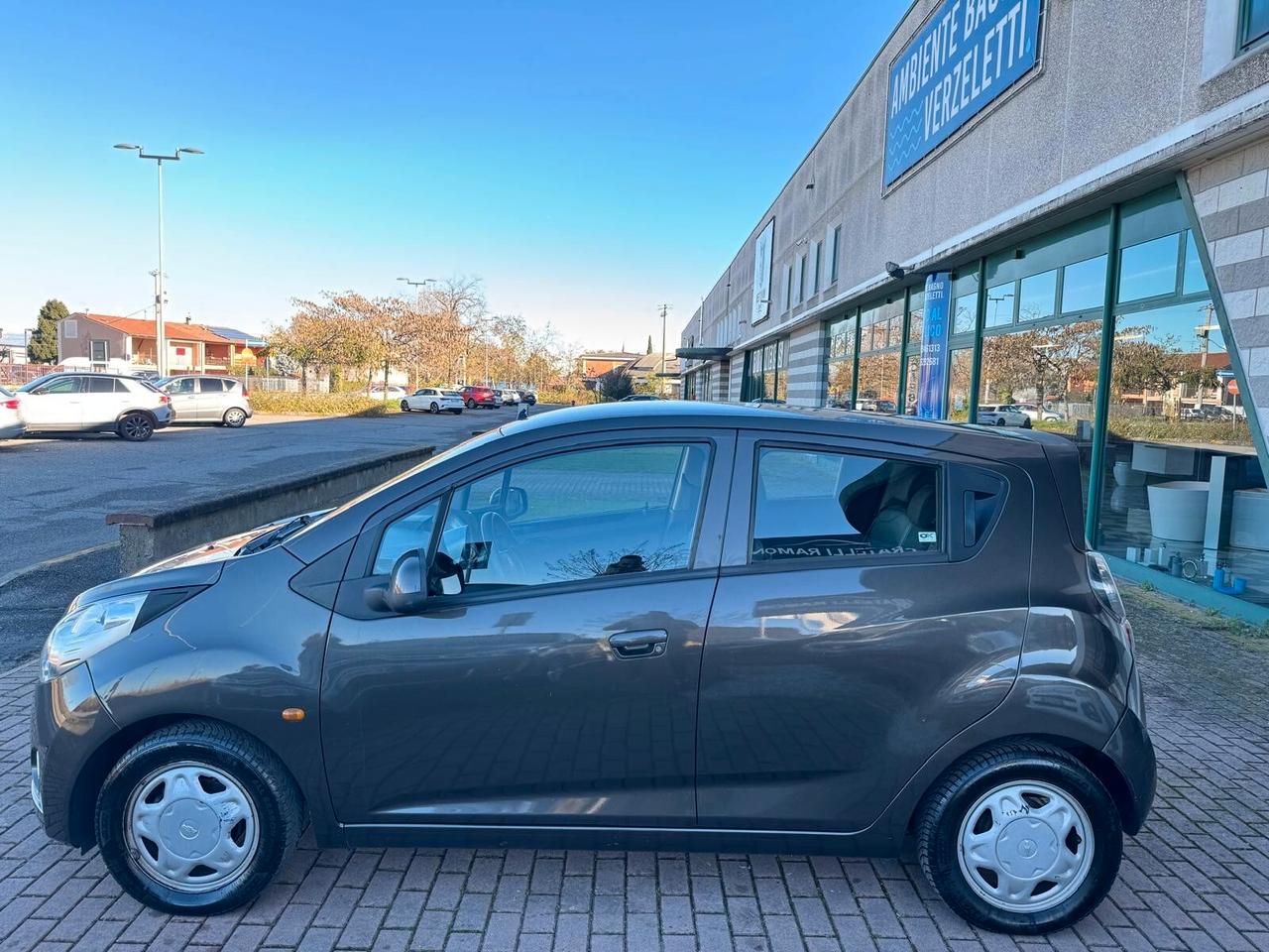 Chevrolet Spark 1.0 GPL Eco Logic Pink Lady Special Edition