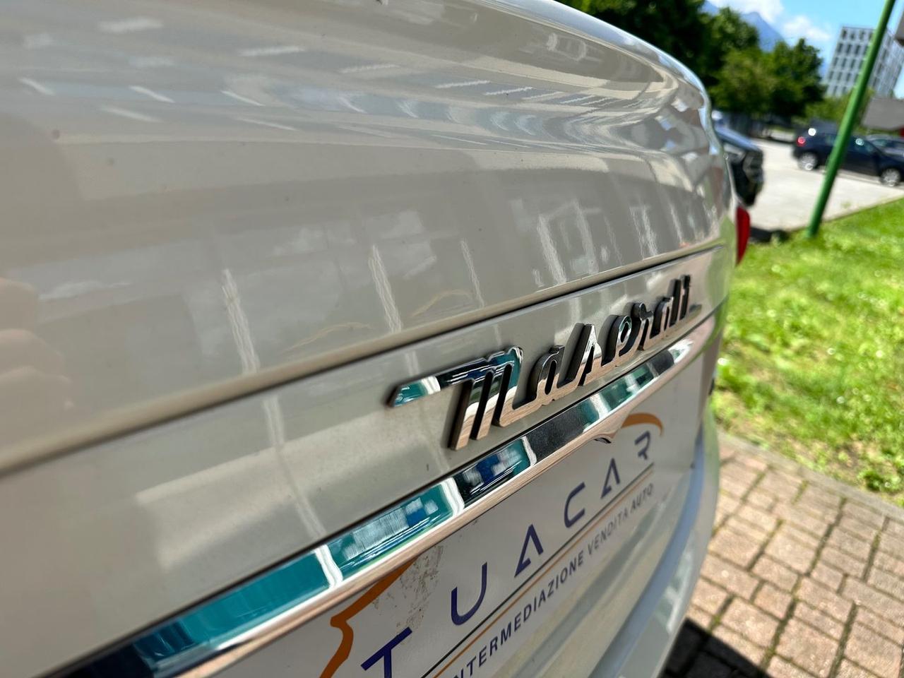 Maserati Ghibli SQ4 3.0 V6