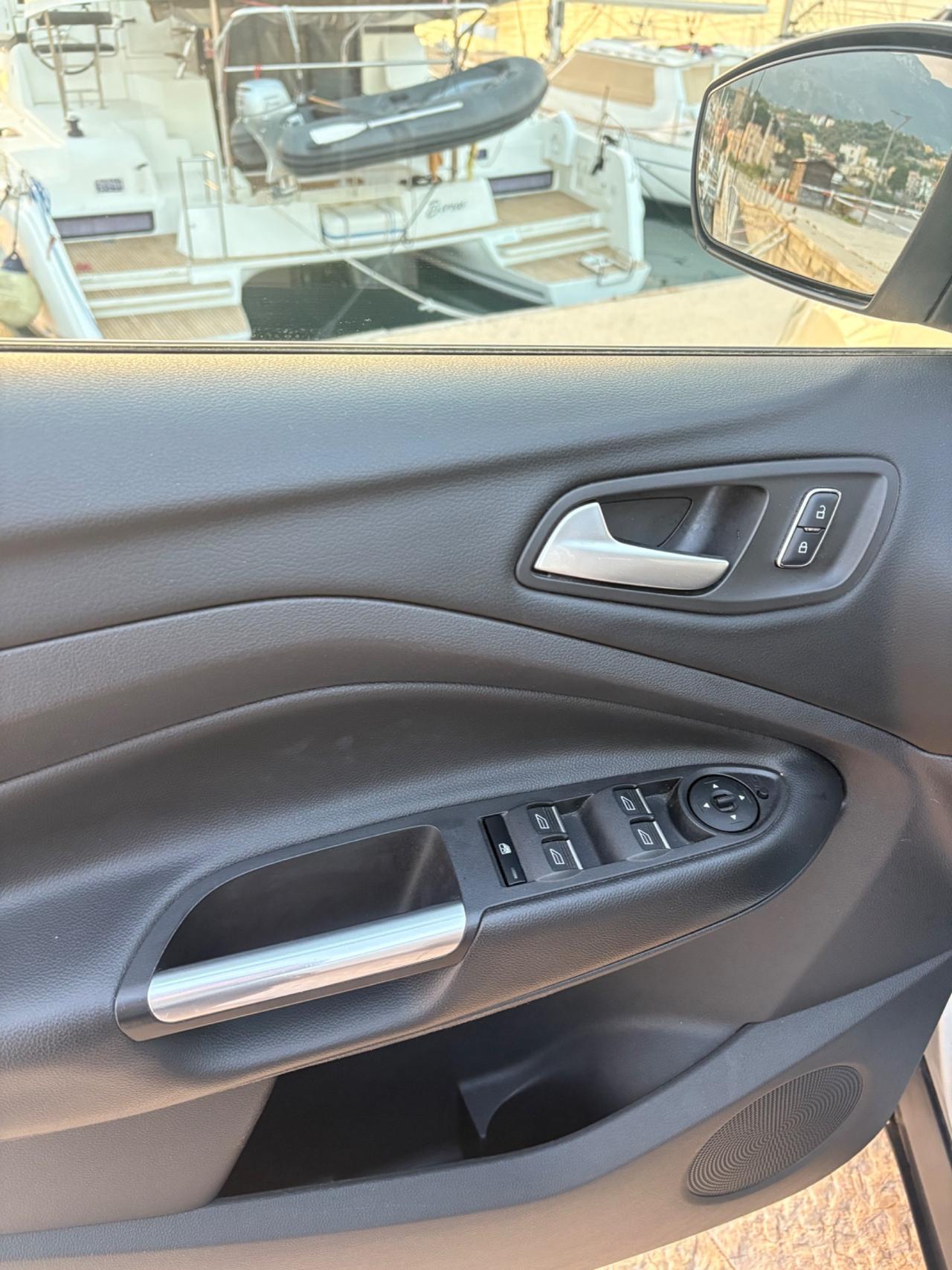 Ford Kuga 2.0 TDCI 150 CV S&S 4WD Business