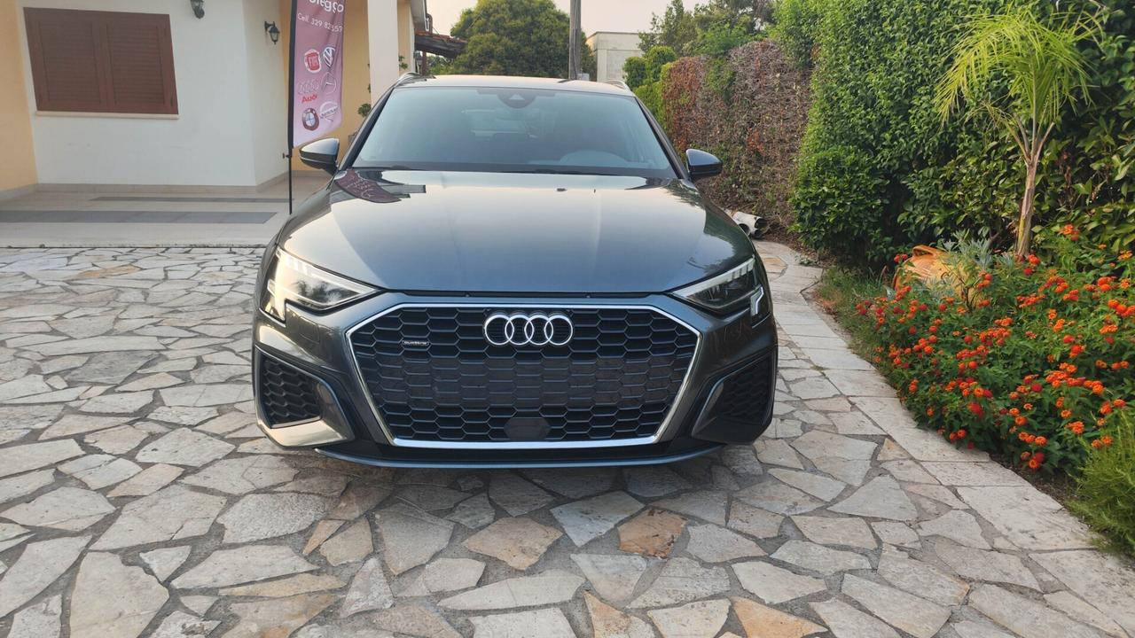 Audi A3 SPB 40 TFSI quattro S tronic line edition