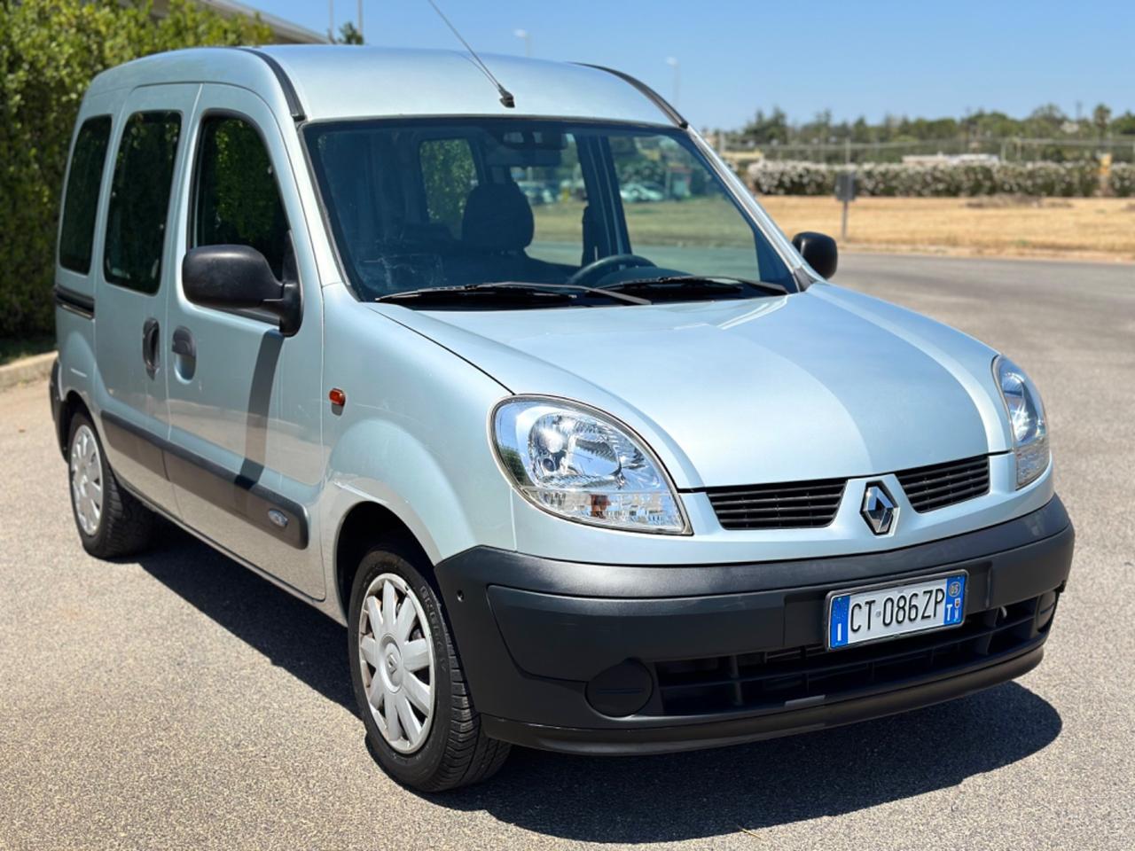 Renault Kangoo 1.5 dCi/82CV trasporto disabili