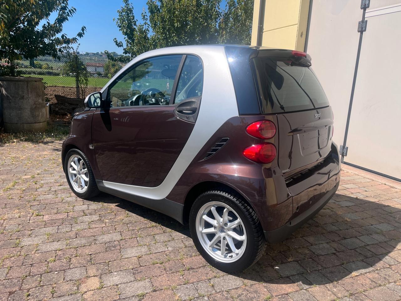 Smart ForTwo 1000 52 kW coupé limited two