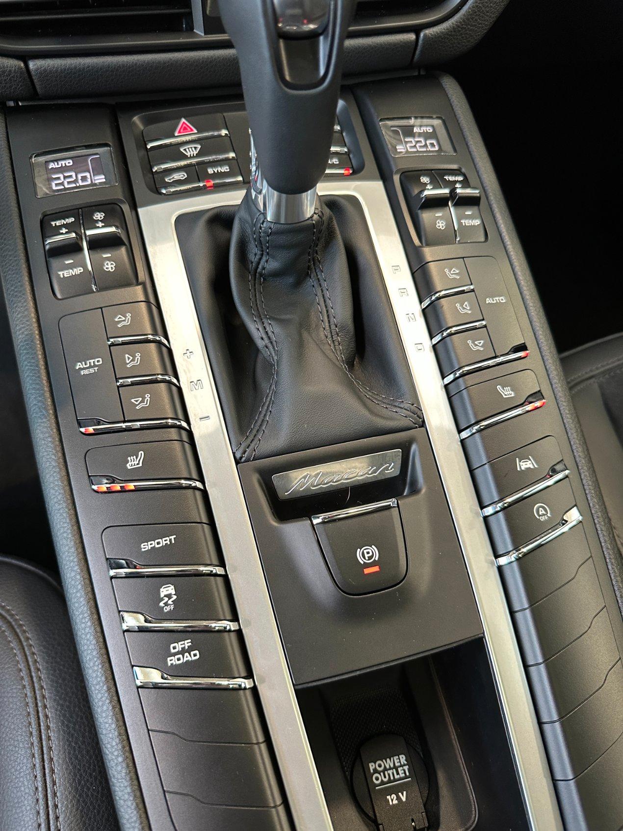 Porsche Macan 2.0 245cv PDK-GESSO-20"-Tetto - Camera - Scarichi