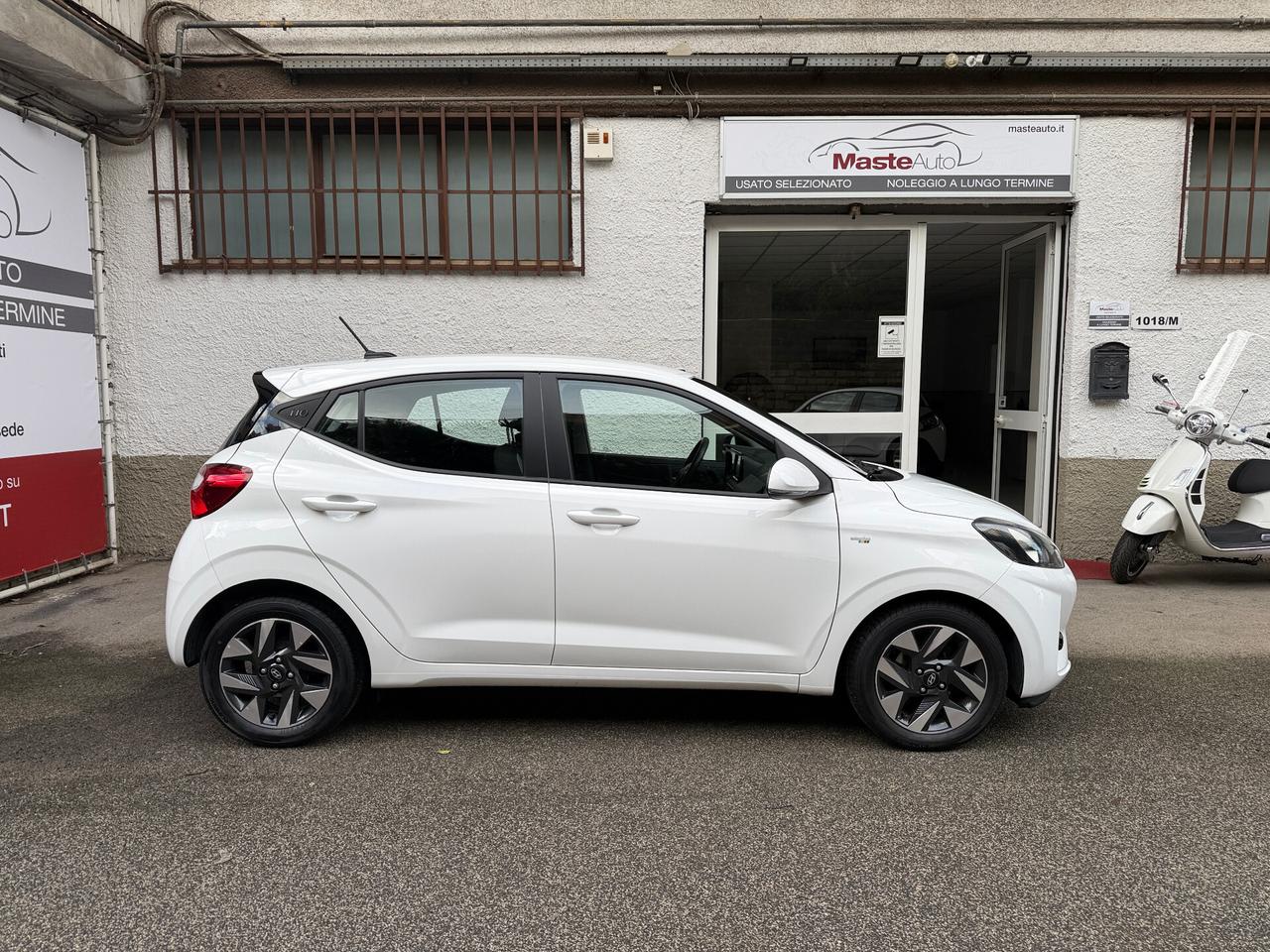 Hyundai i10 1.0 MPI Connectline – 2023 | 18.950 km – Neopatentati OK - Garanzia fino 10/2028