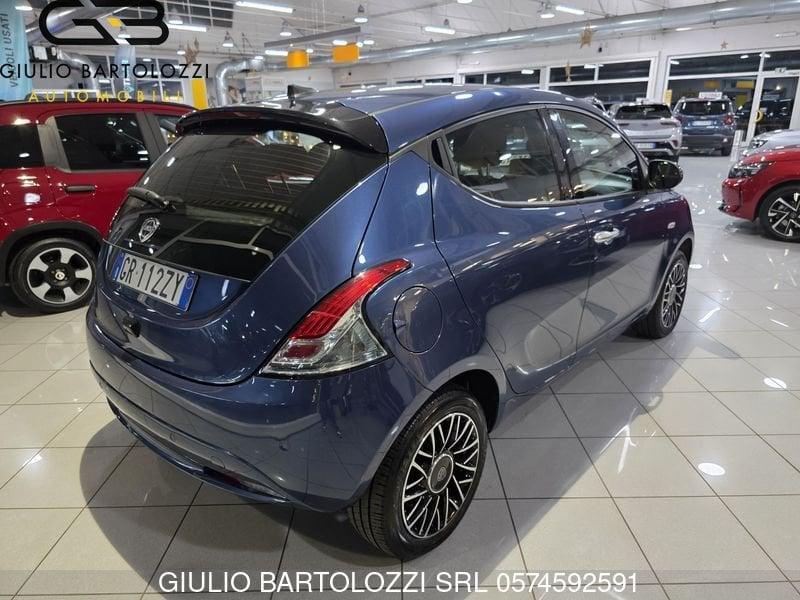 Lancia Ypsilon Ypsilon 1.0 FireFly 5 porte S&S Hybrid Platino