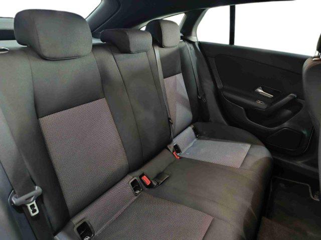 MERCEDES-BENZ CLA 180 d Automatic Shooting Brake Business Extra