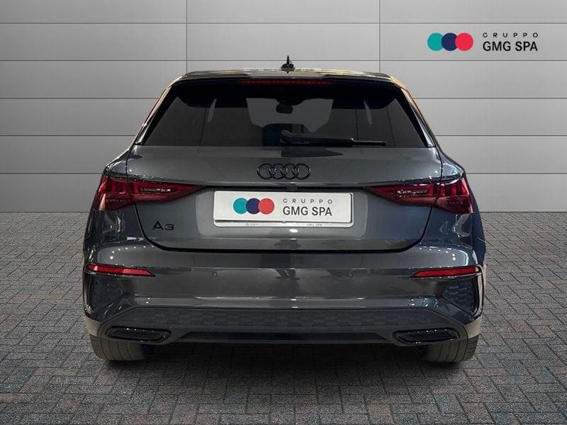Audi A3 Sportback 35 2.0 tdi Identity Black s-tronic