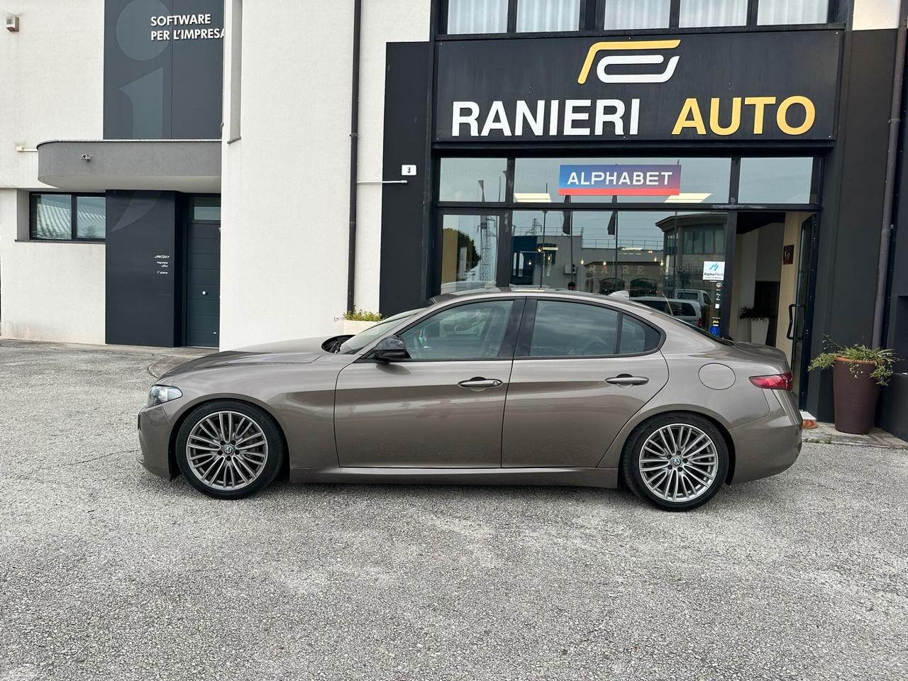 Alfa Romeo Giulia 2.2 Turbodiesel 150 CV