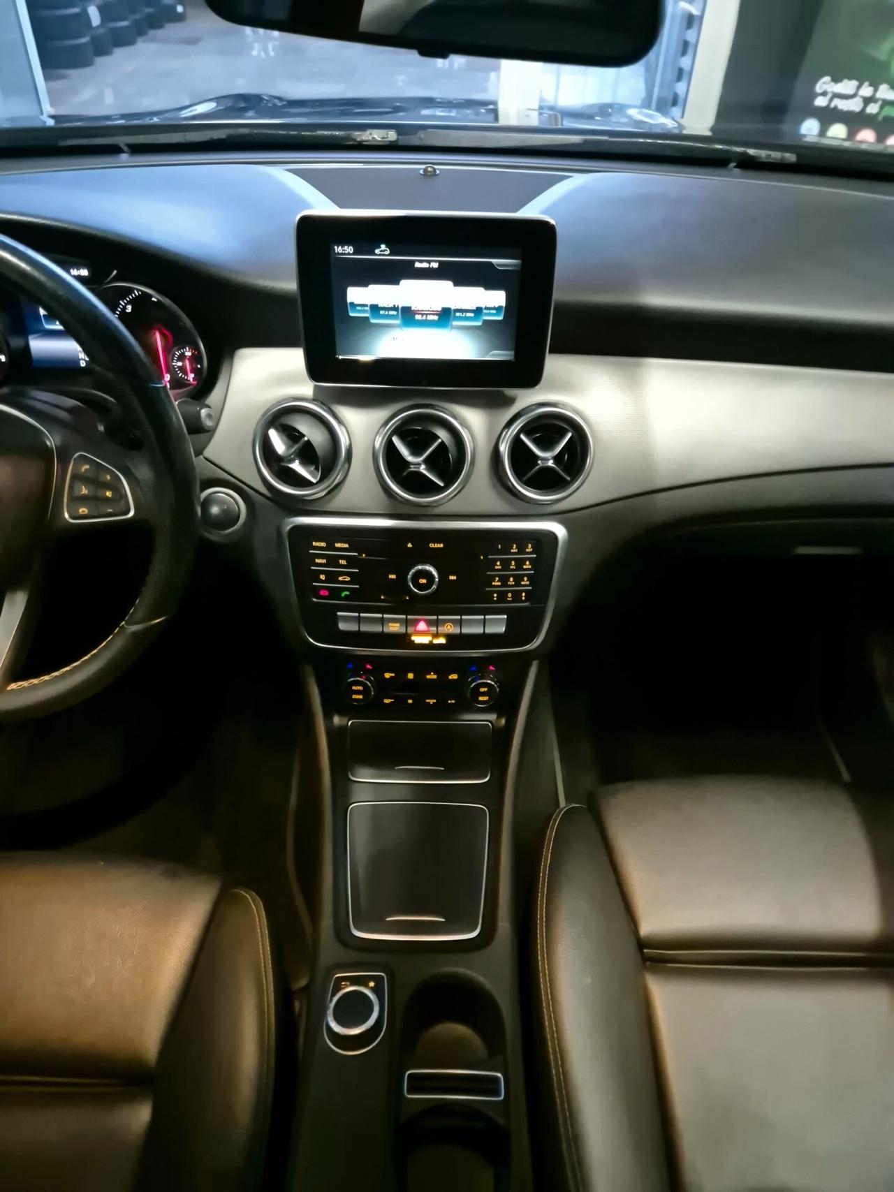 Mercedes-benz CLA 180 d Automatic Sport