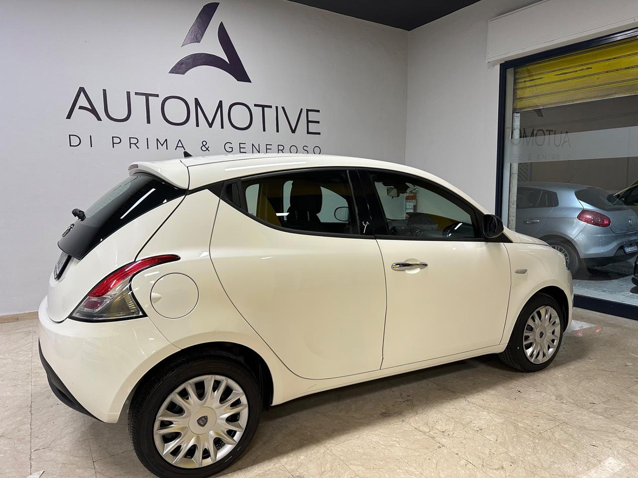 Lancia Ypsilon 1.3 MJT 16V 95 CV 5 porte S&S Gold