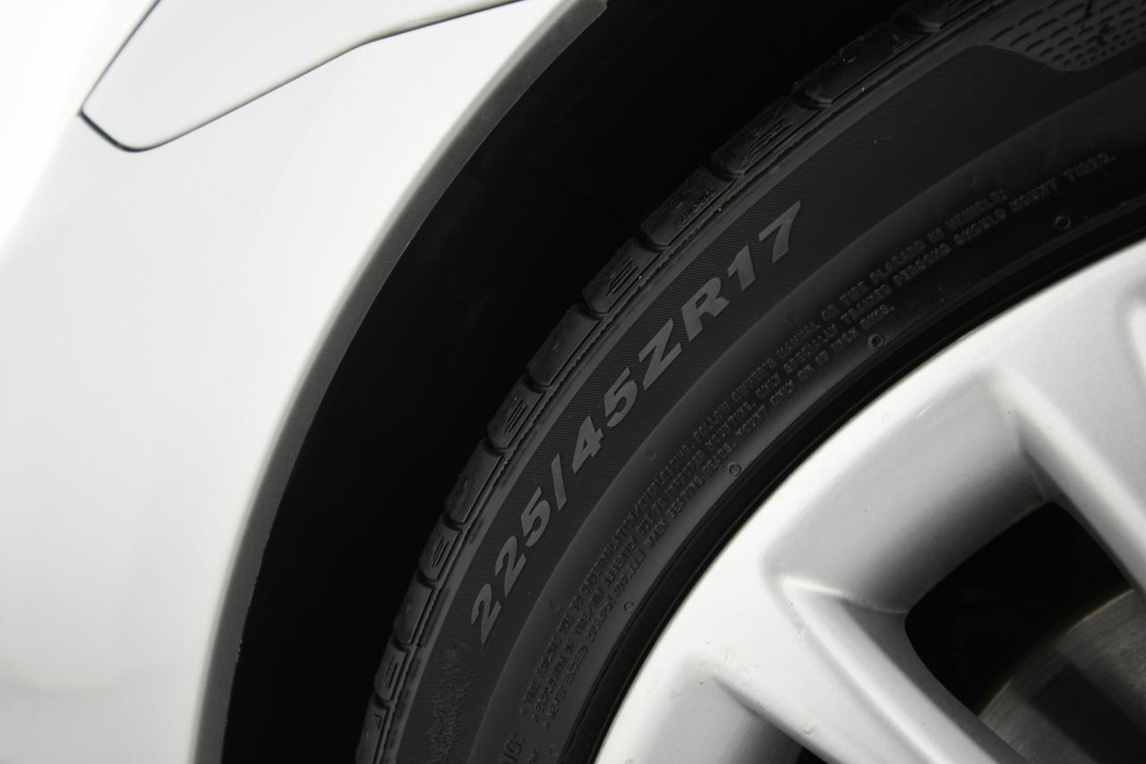 Mercedes-Benz SLC 200 Sport auto CAMERA+LED+C17"