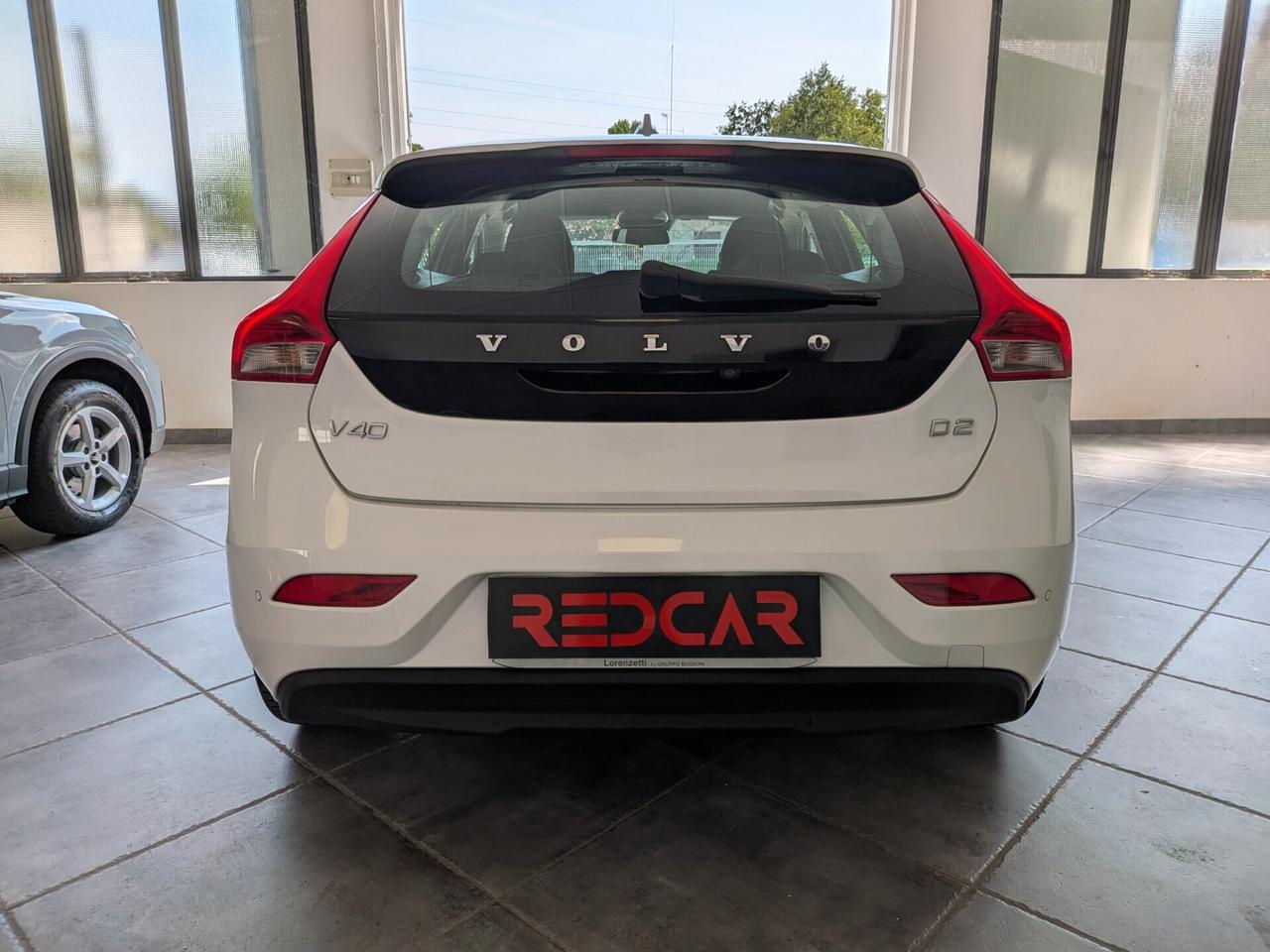VOLVO V40 1.6 D2
