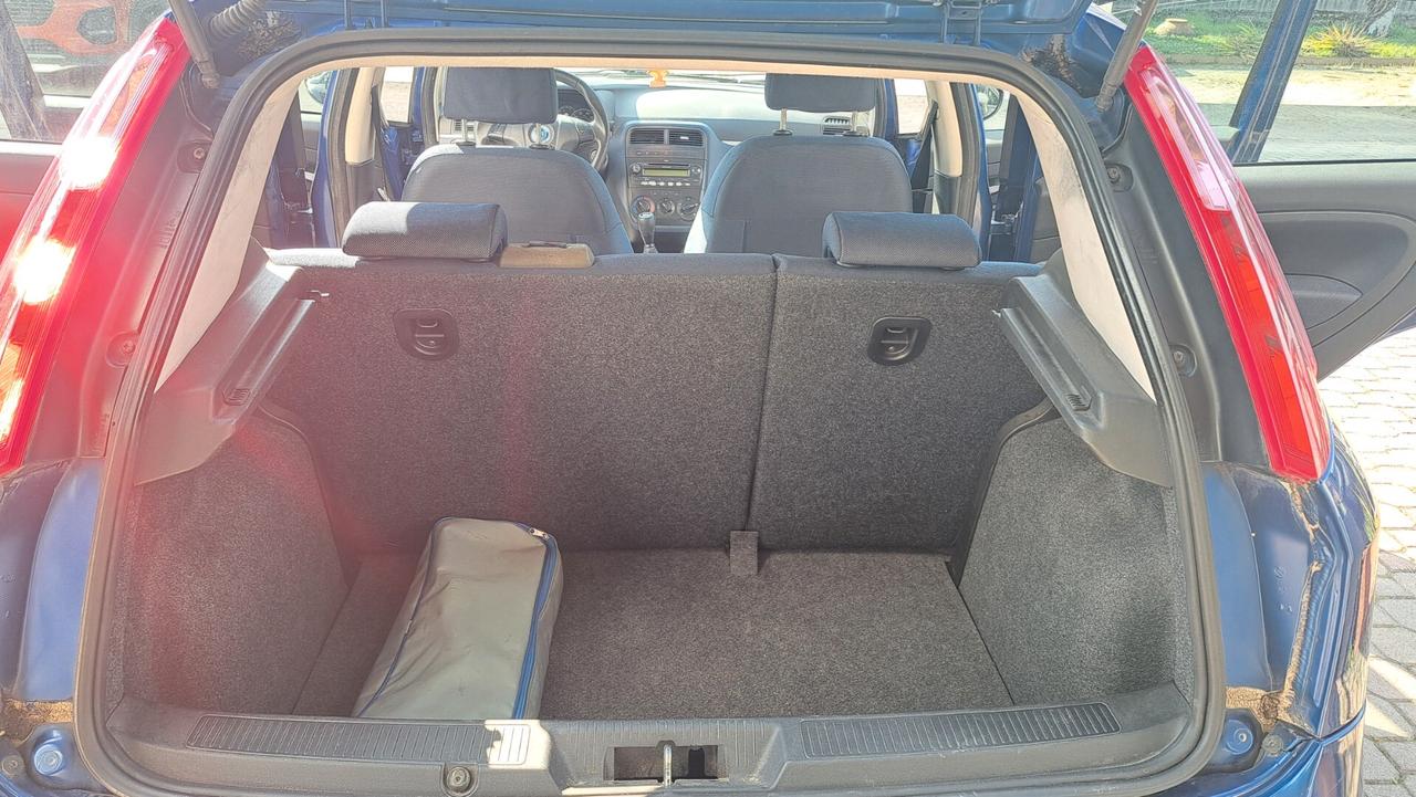 Fiat Grande Punto 1.3 MJT 75 CV 5 porte Dynamic OK NEO PATENTATI