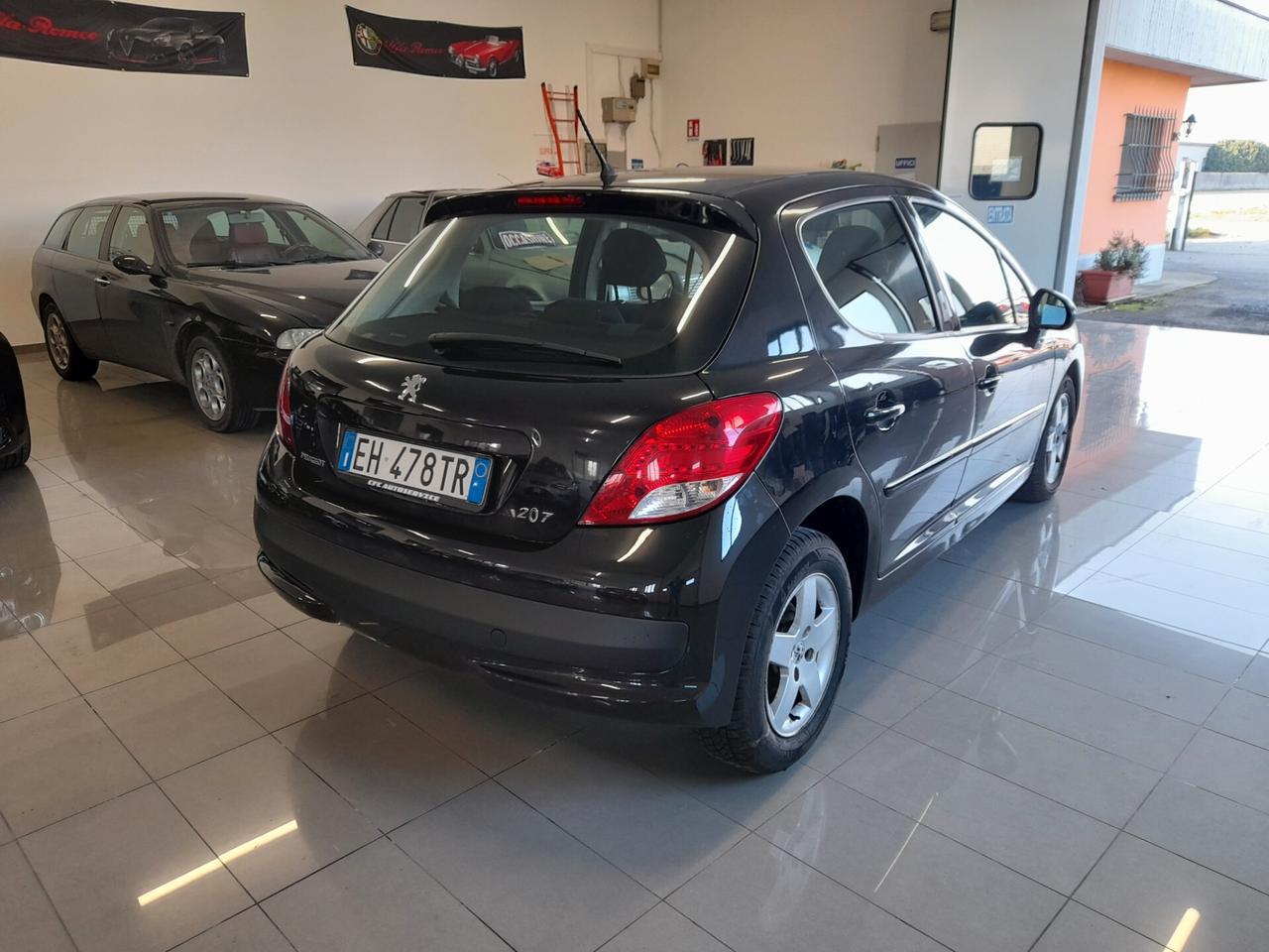 Peugeot 207 1.4 8V 75CV 5p. Active