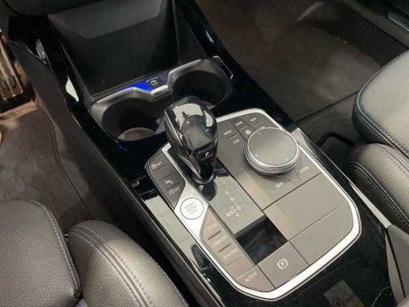 BMW Serie 1 F40 118d Msport auto