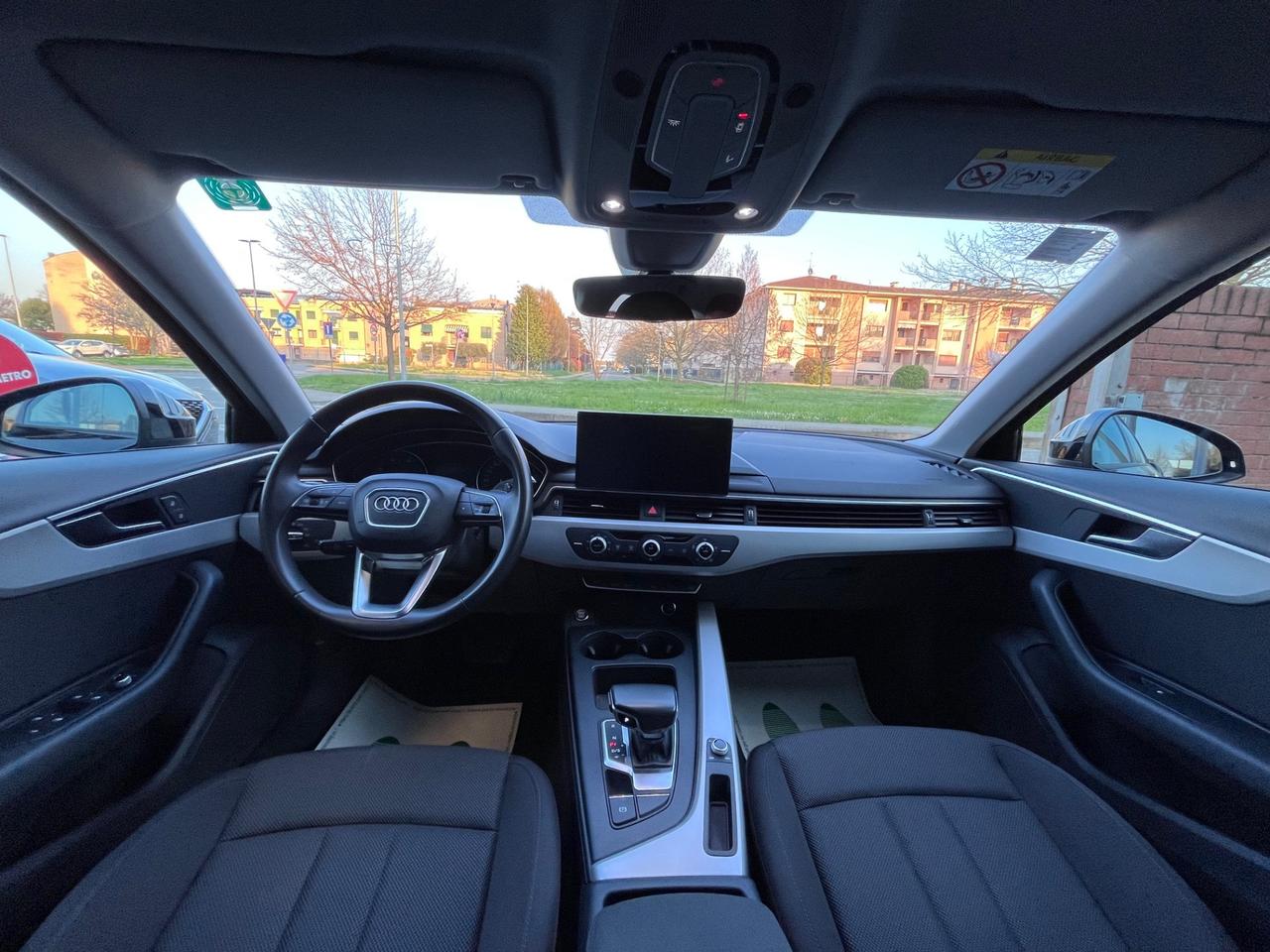 Audi A4 Avant 30 TDI/136 CV S tronic Business Advanced