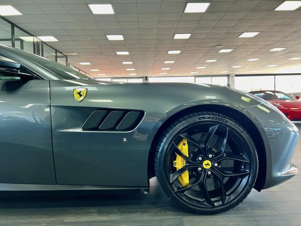 Ferrari GTC4 Lusso 3.9 T dct Carbon Pack