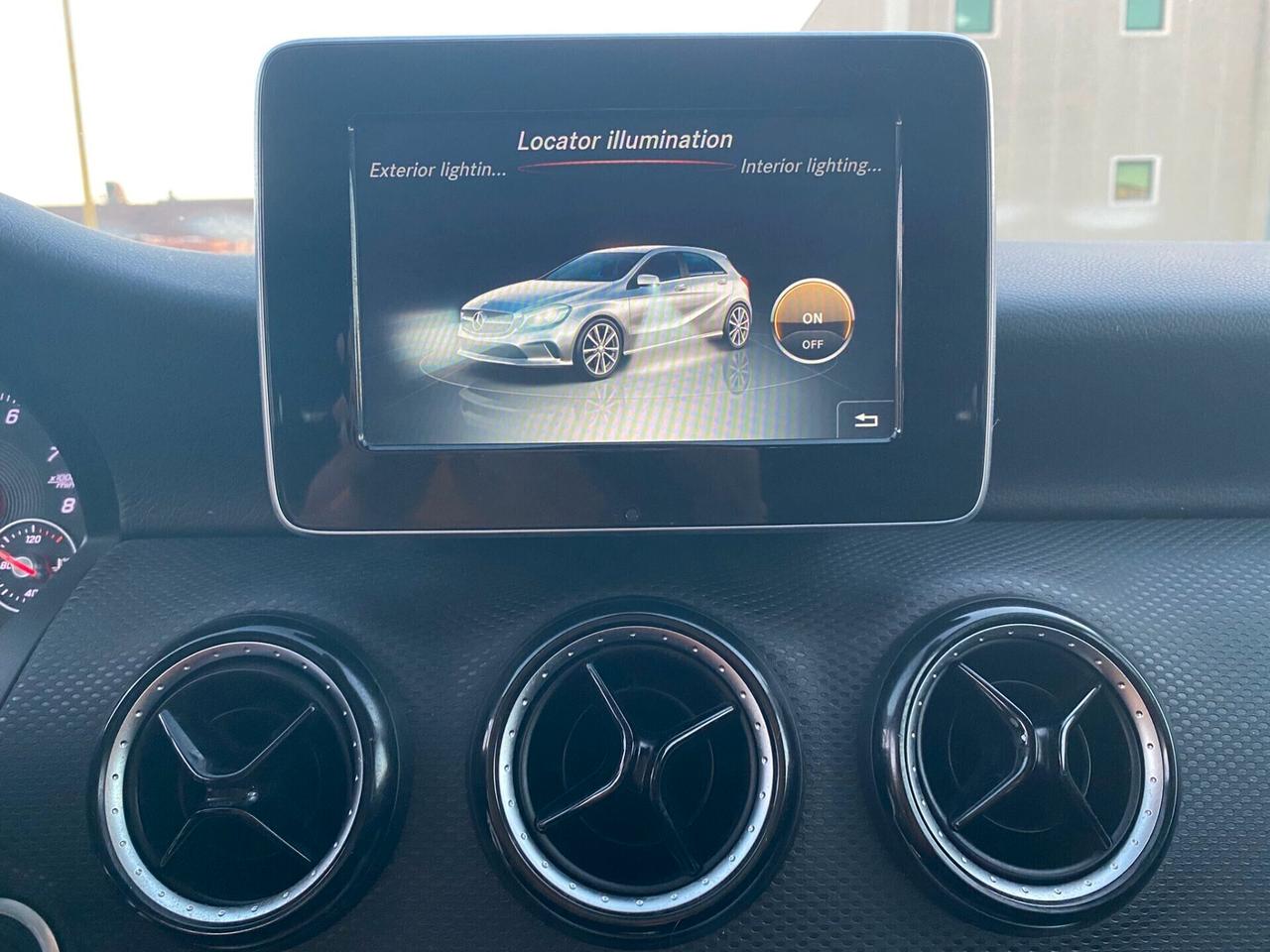 Mercedes-benz A 180 Business *13900Km