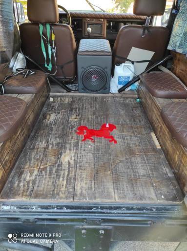 LAND ROVER DEFENDER 90