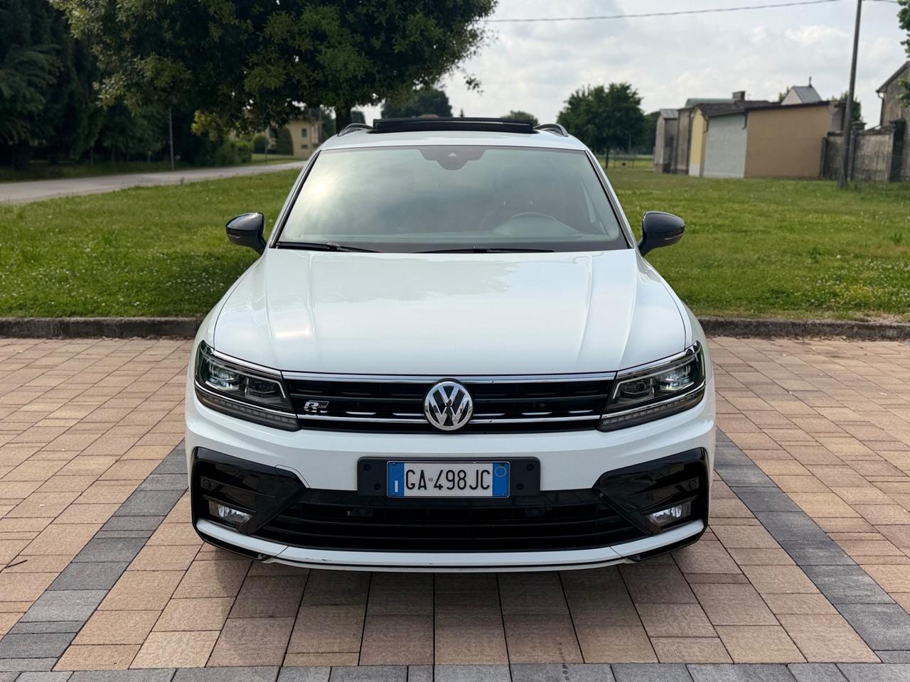 Volkswagen Tiguan 2.0 TDI R-Line SCR 4MOTION Advanced BlueMotion Technology