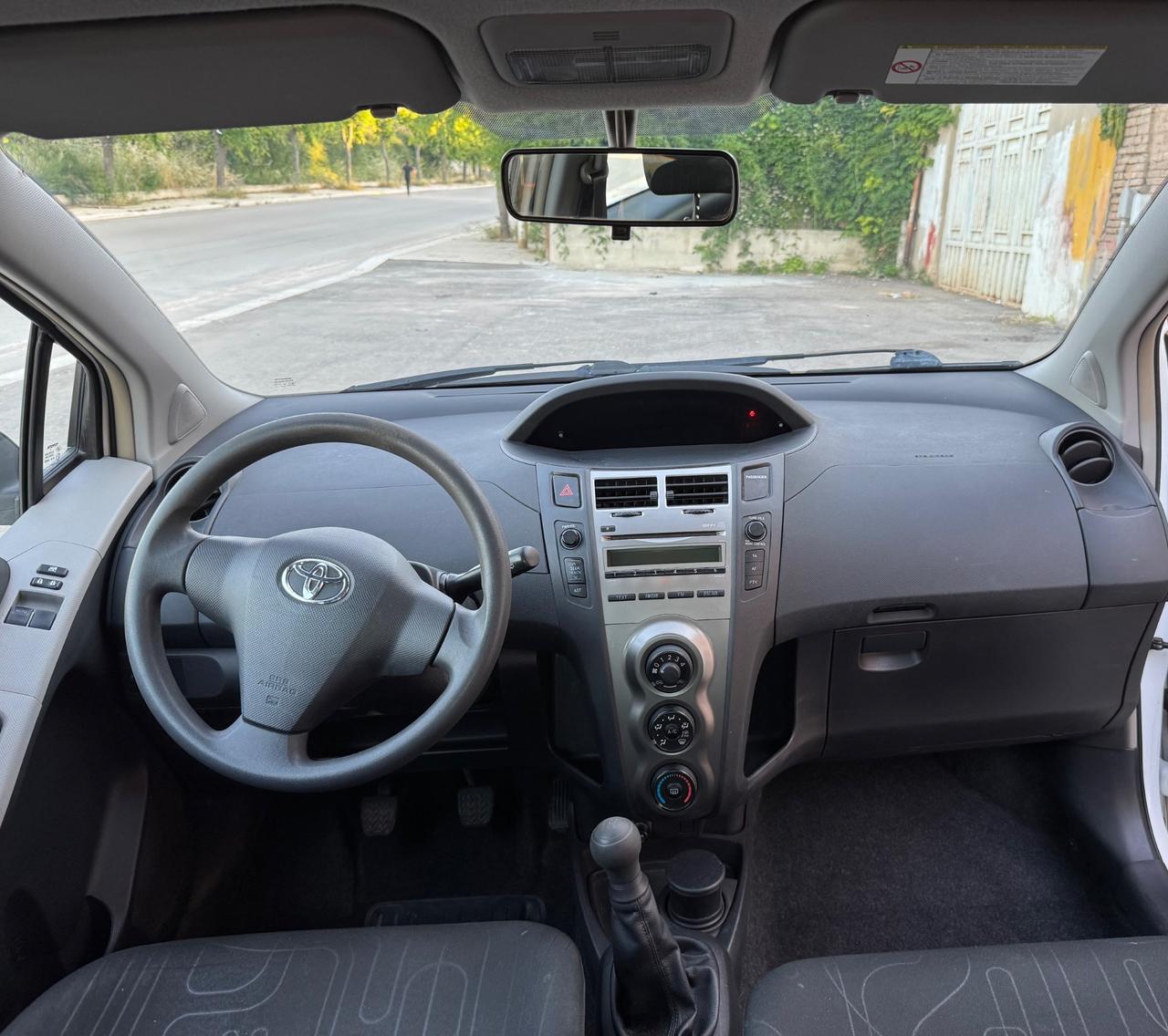 Toyota Yaris 1.0 5 porte