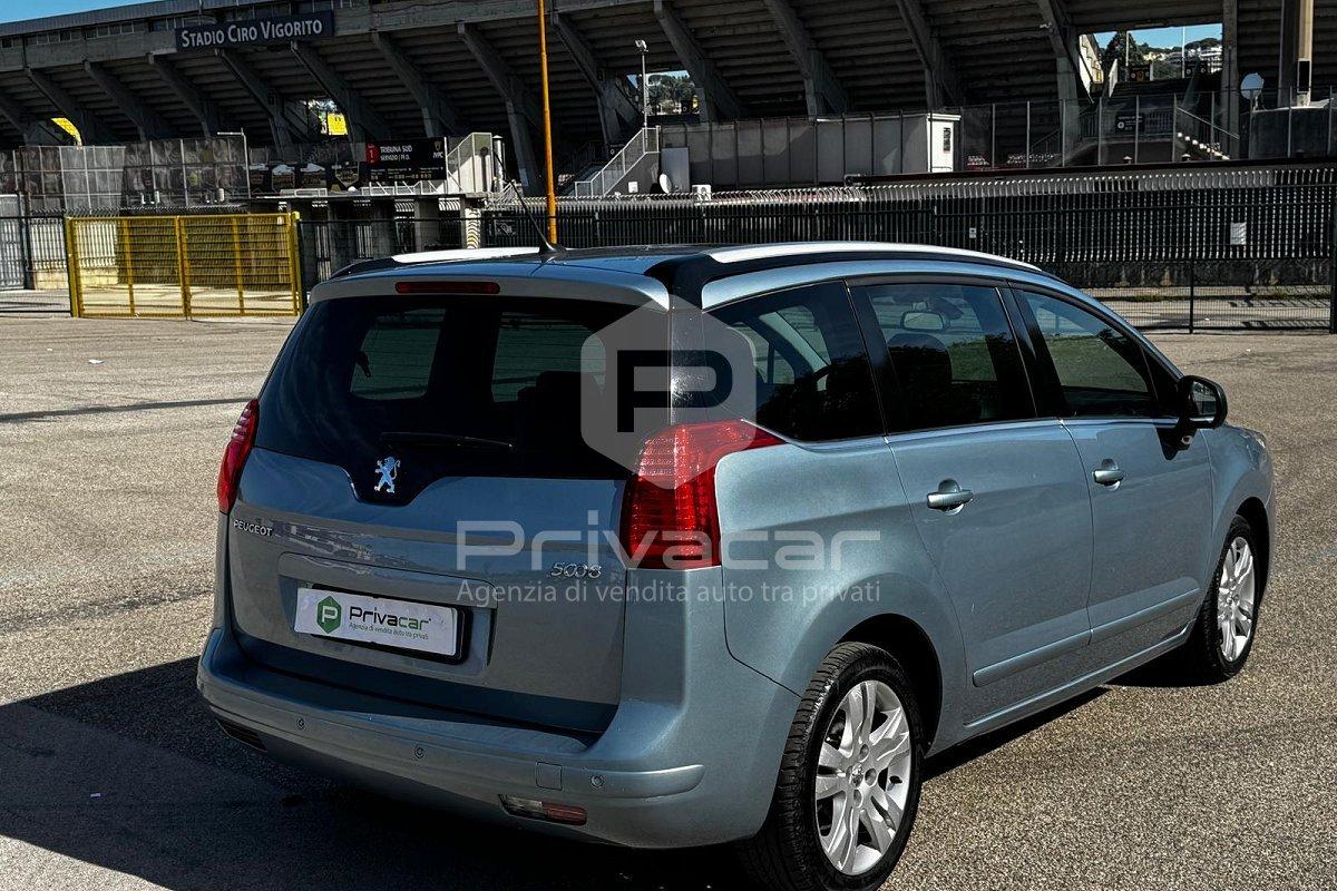 PEUGEOT 5008 2.0 HDi 163CV aut. Féline