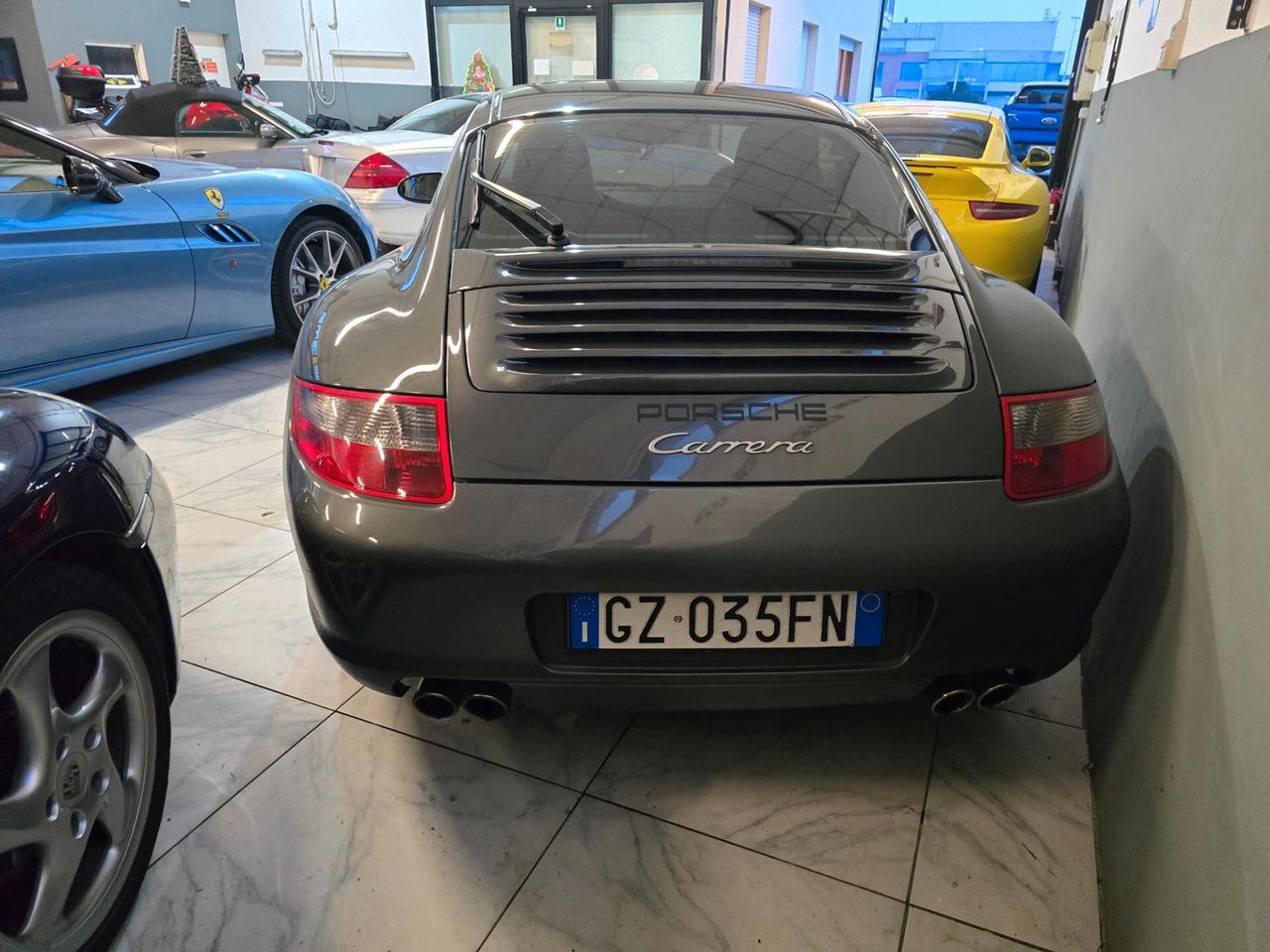 Porsche 911 Carrera Coupé