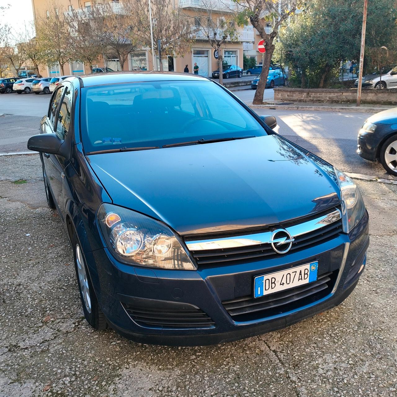 Opel Astra 1.4 16V Twinport 5 porte Enjoy