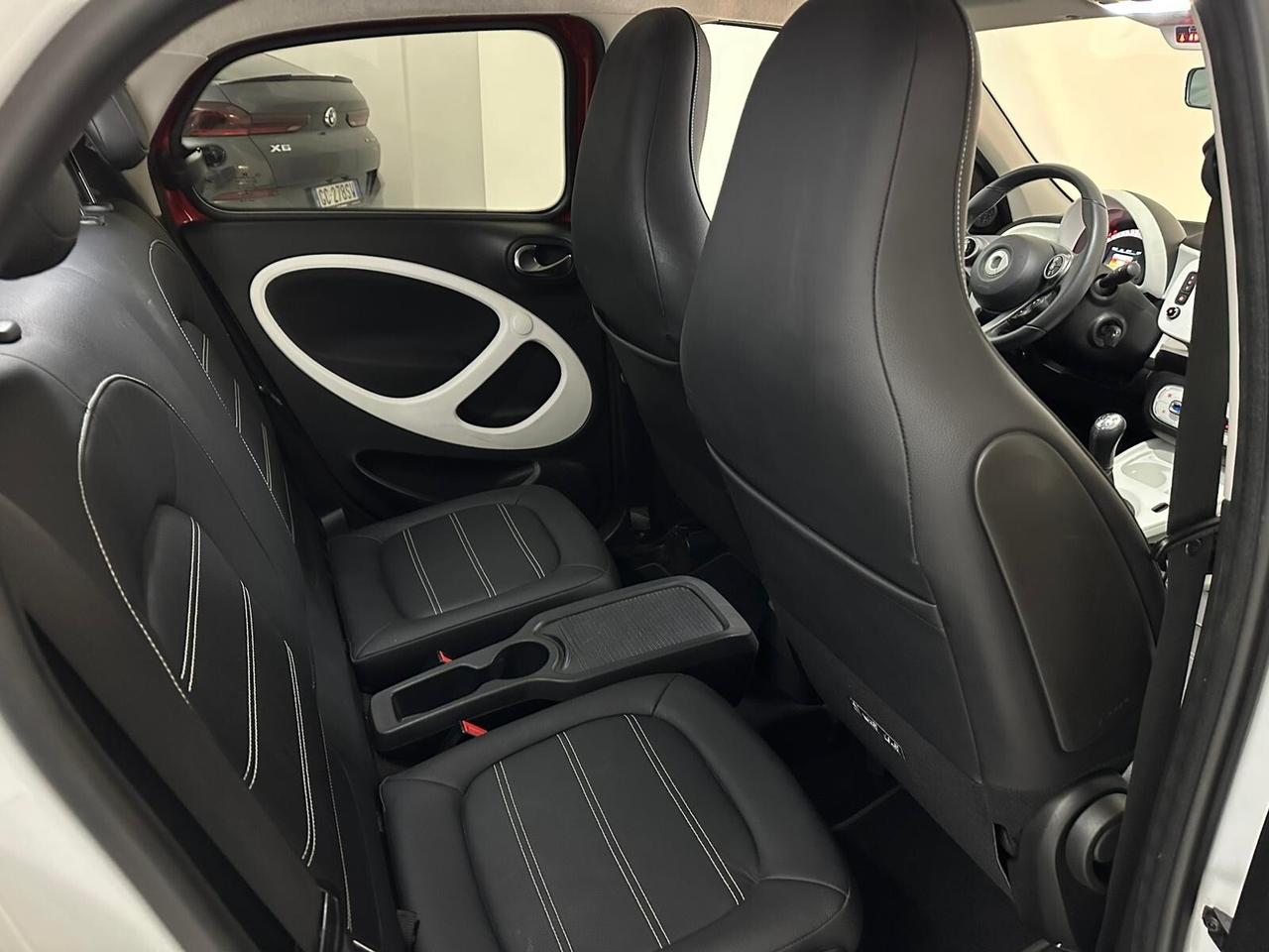 SMART FORFOUR PRIME NAVIGATORE/PELLE/TELECAMERA