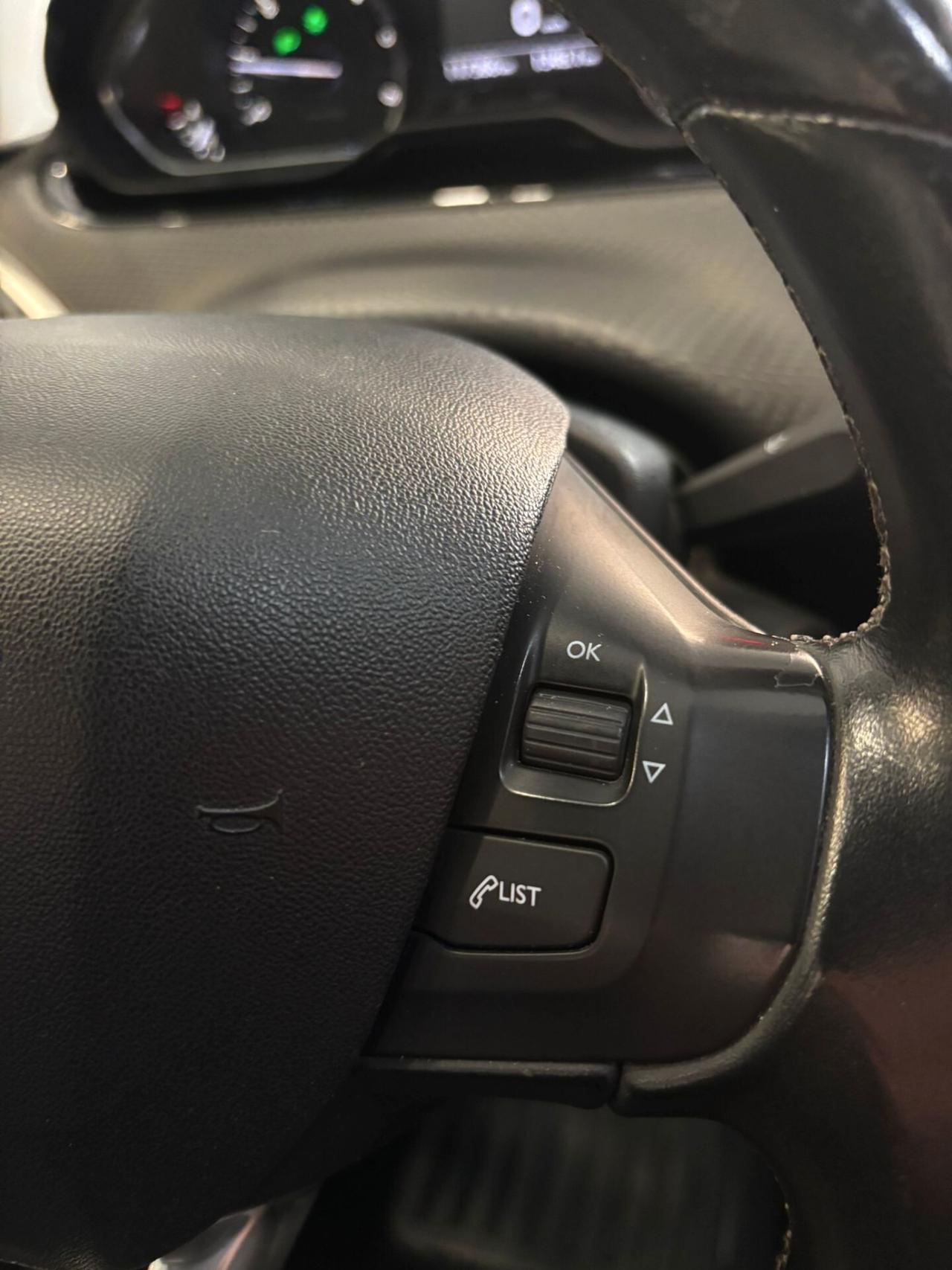 Peugeot 208 1.5 BlueHDi 75 5 porte Allure