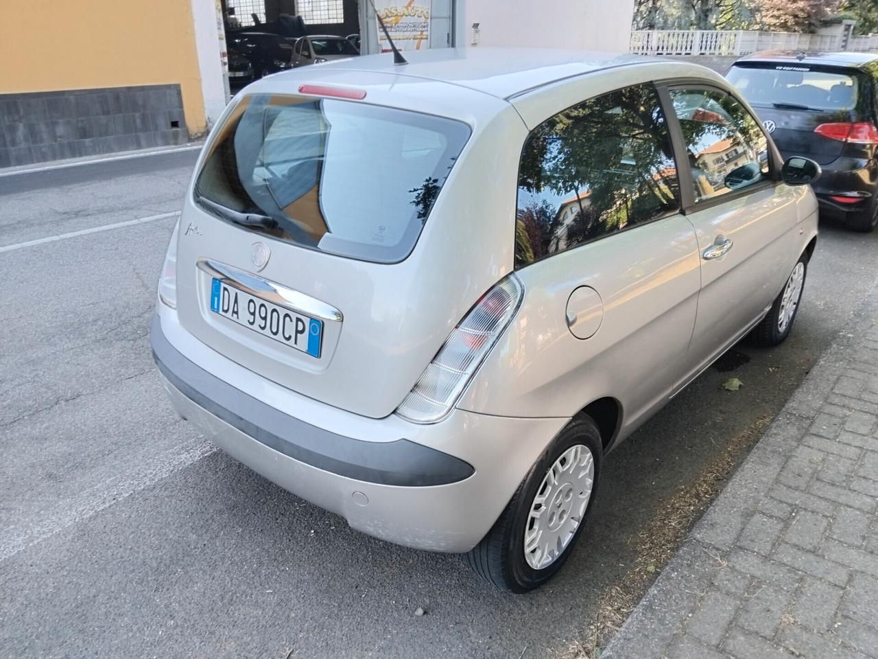 Lancia Ypsilon 1.2 Oro Bianco